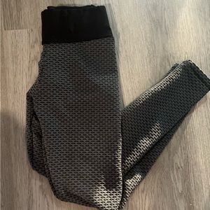 Scrunched Booty workout leggings